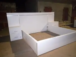 Photo - King Size Modern Bed (150cm190cm)