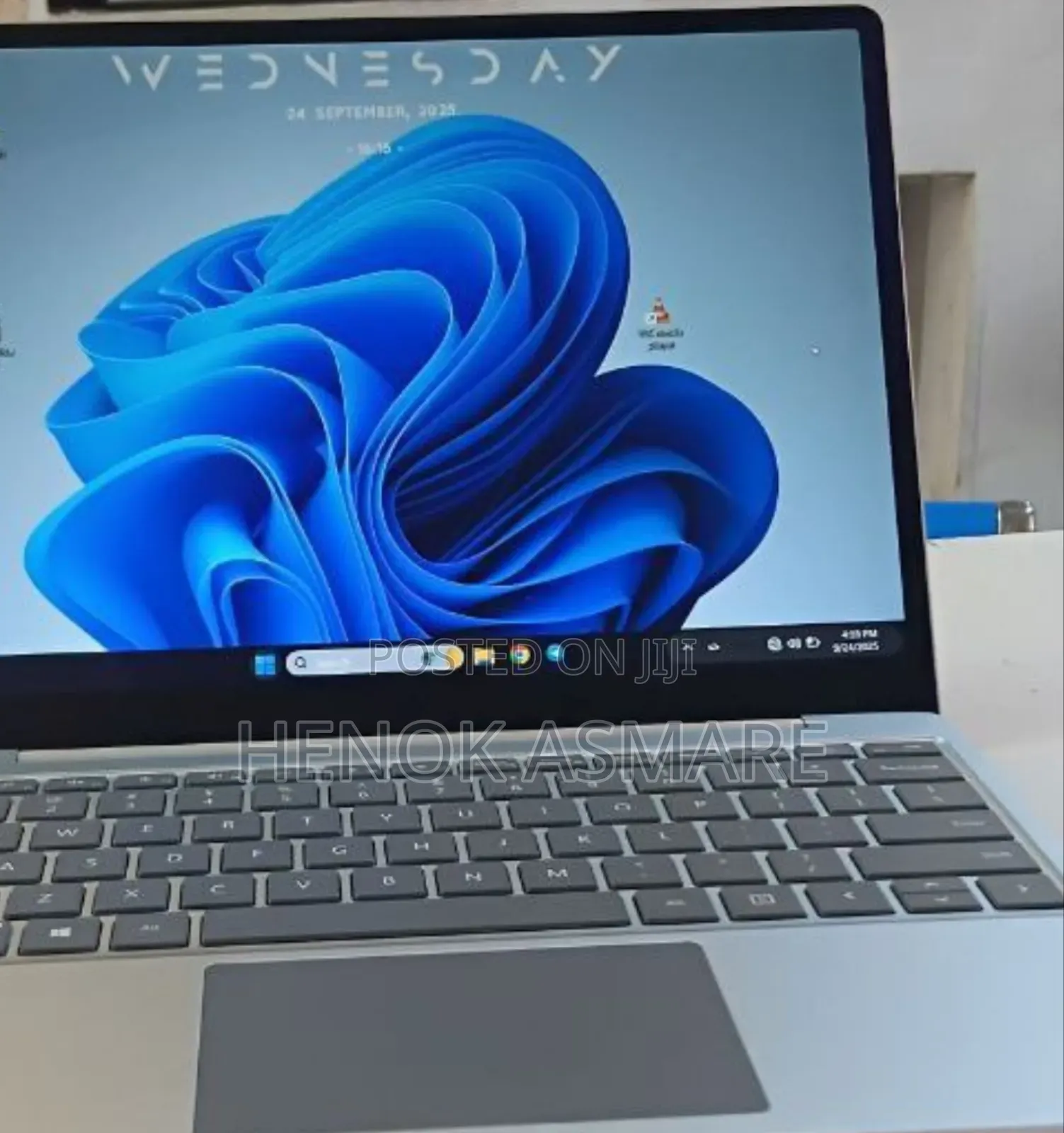 New Laptop Microsoft Surface 8GB Intel Core I5 SSD 128GB