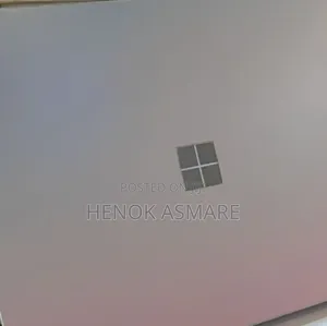 New Laptop Microsoft Surface 8GB Intel Core I5 SSD 128GB