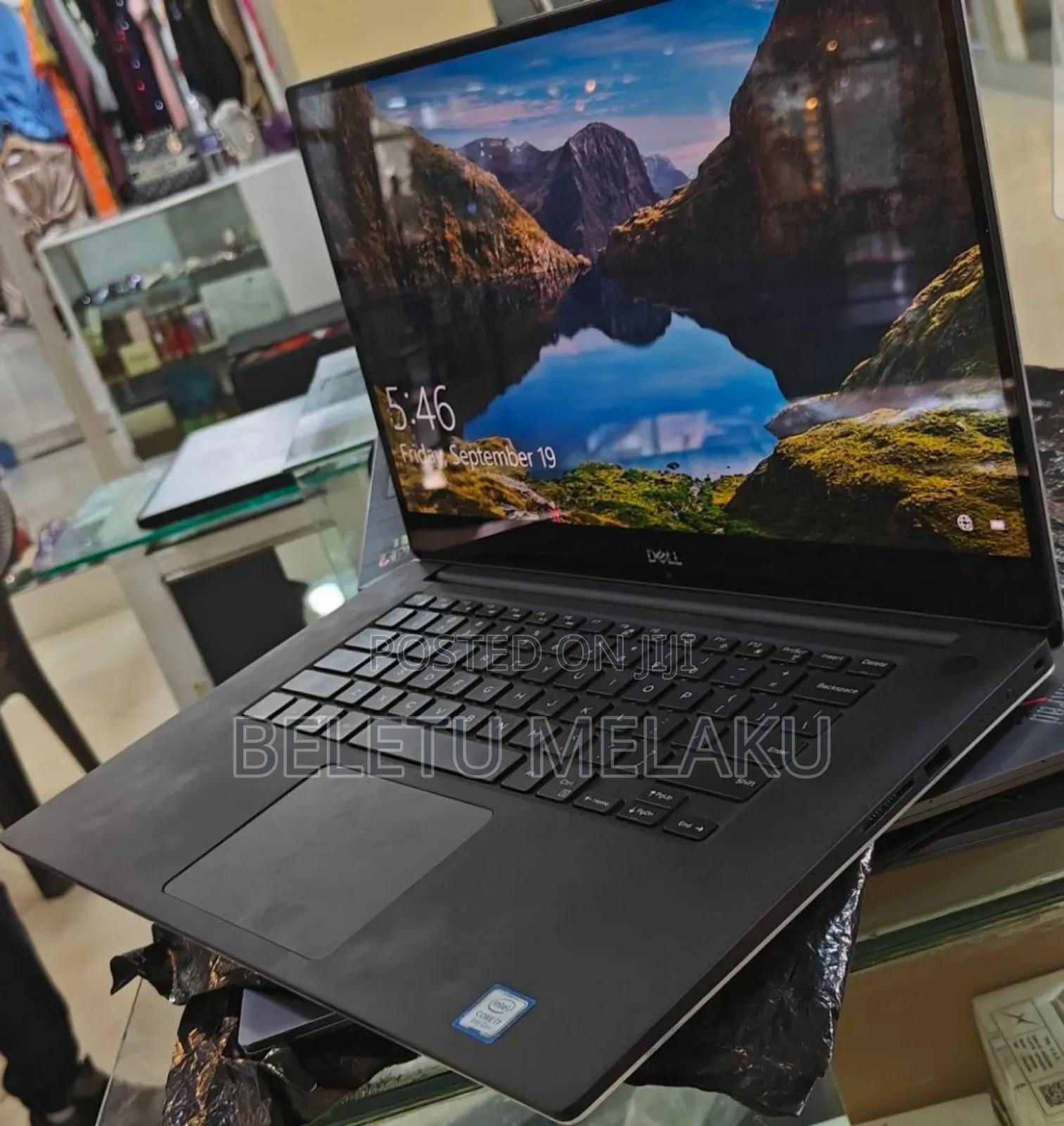 New Laptop Dell Precision 5540 16GB Intel Core I7 SSD 512GB