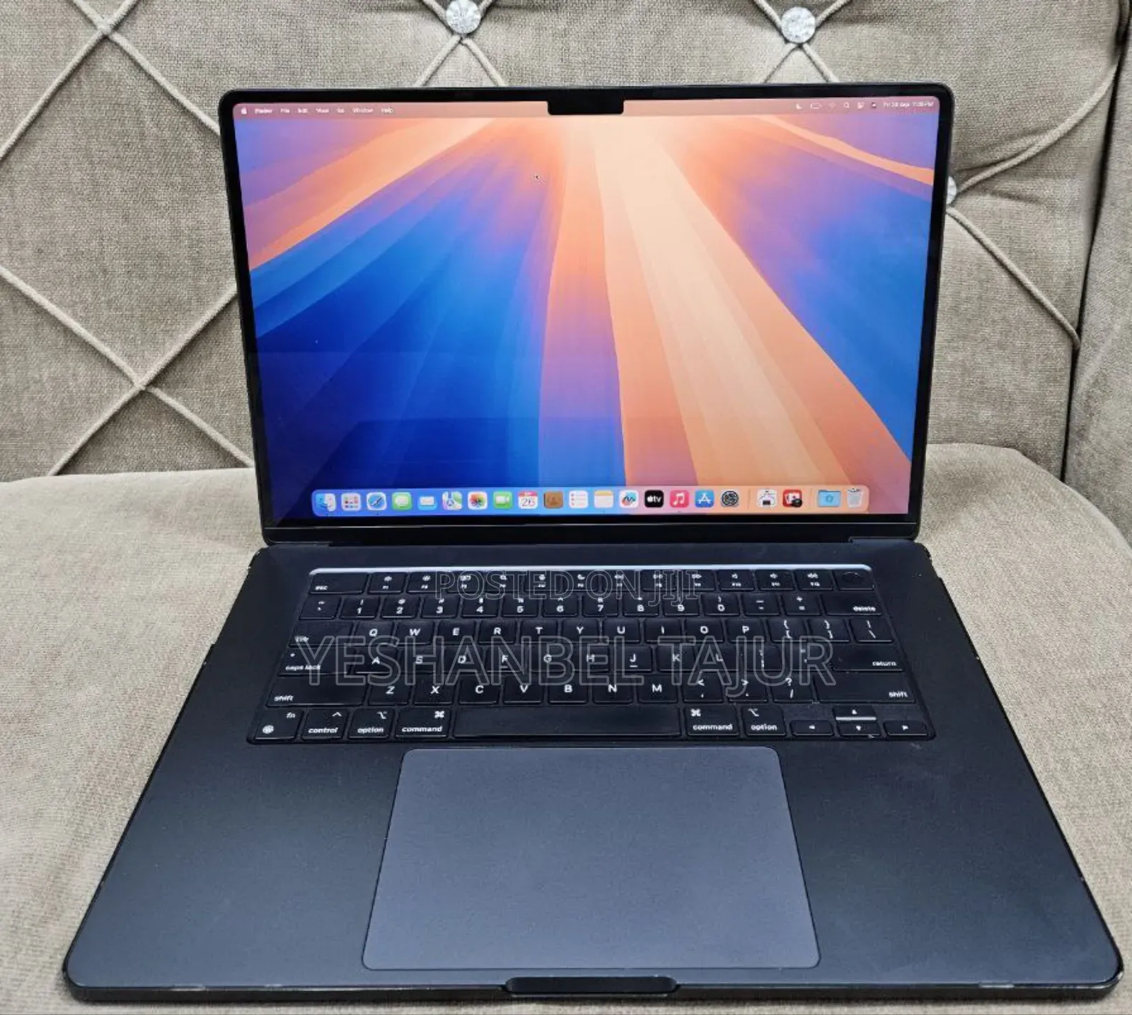 New Laptop Apple MacBook Air 2023 M2 8GB Apple M2 SSD 512GB