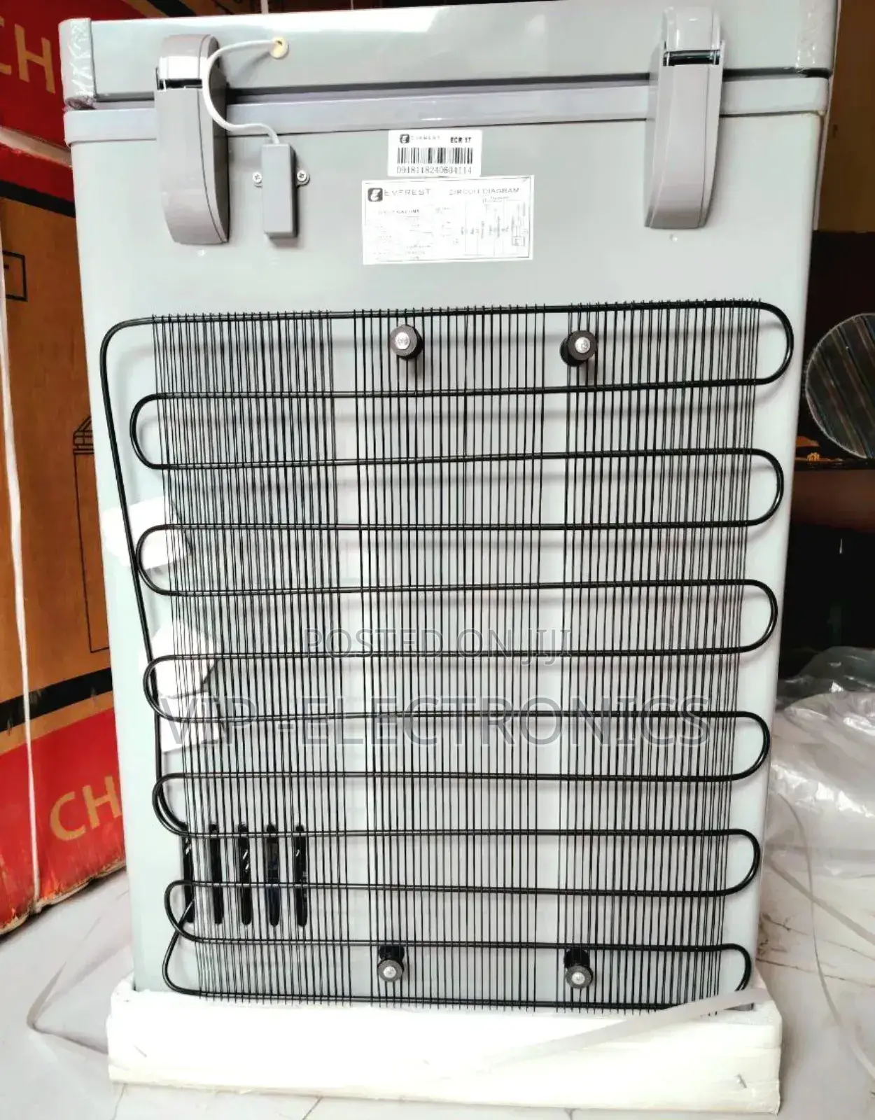 Everest Deep Freezer 170 Mini Chest Refrigerator