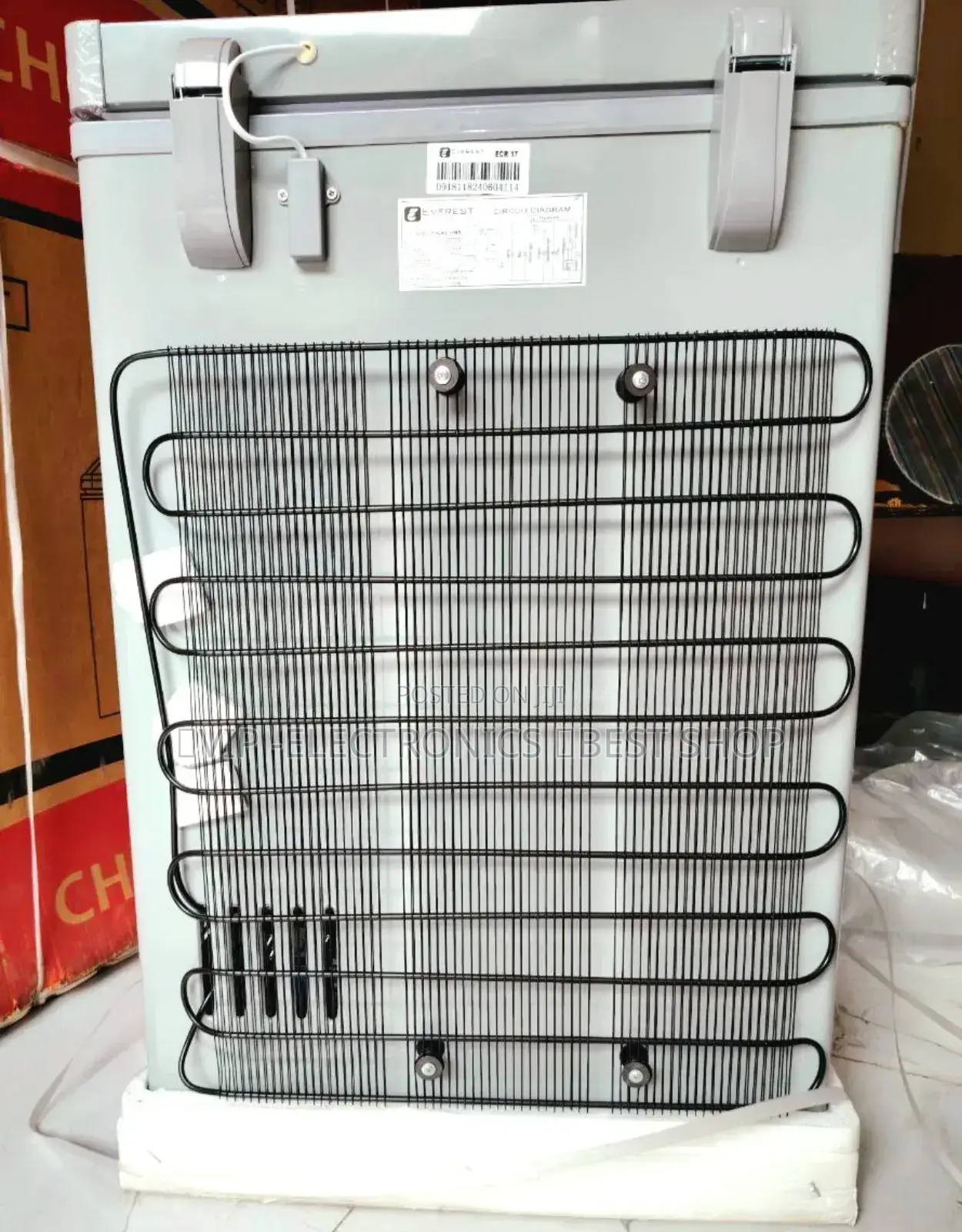 Everest Deep Freezer 170 Mini Chest Refrigerator