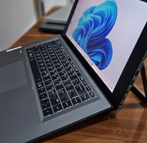 New Laptop HP ZBook Studio 32GB Intel Core I7 SSD 512GB