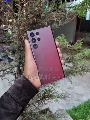 Photo - Samsung Galaxy S22 Ultra 256 GB