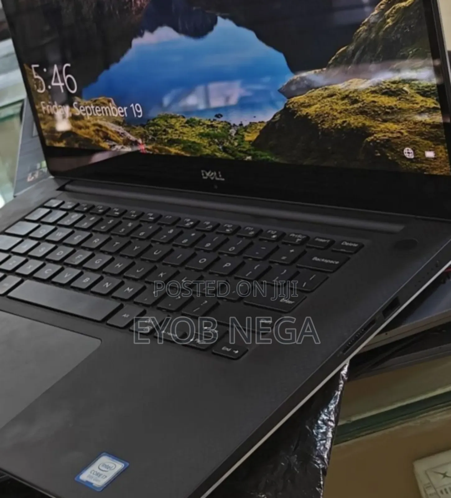 New Laptop Dell Precision 5540 16GB Intel Core I7 SSD 512GB