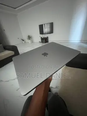 Laptop Apple MacBook Pro 2017 8GB Intel Core I5 SSD 128GB