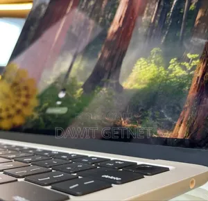 New Laptop Apple MacBook Air 2022 M2 8GB Apple M2 SSD 256GB