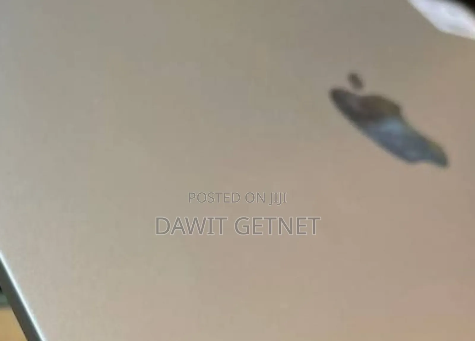 New Laptop Apple MacBook Air 2022 M2 8GB Apple M2 SSD 256GB