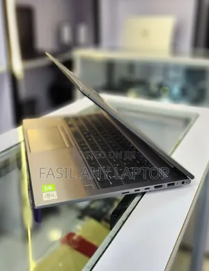 Laptop HP ZBook Firefly 15 G7 16GB Intel Core I7 SSD 1T