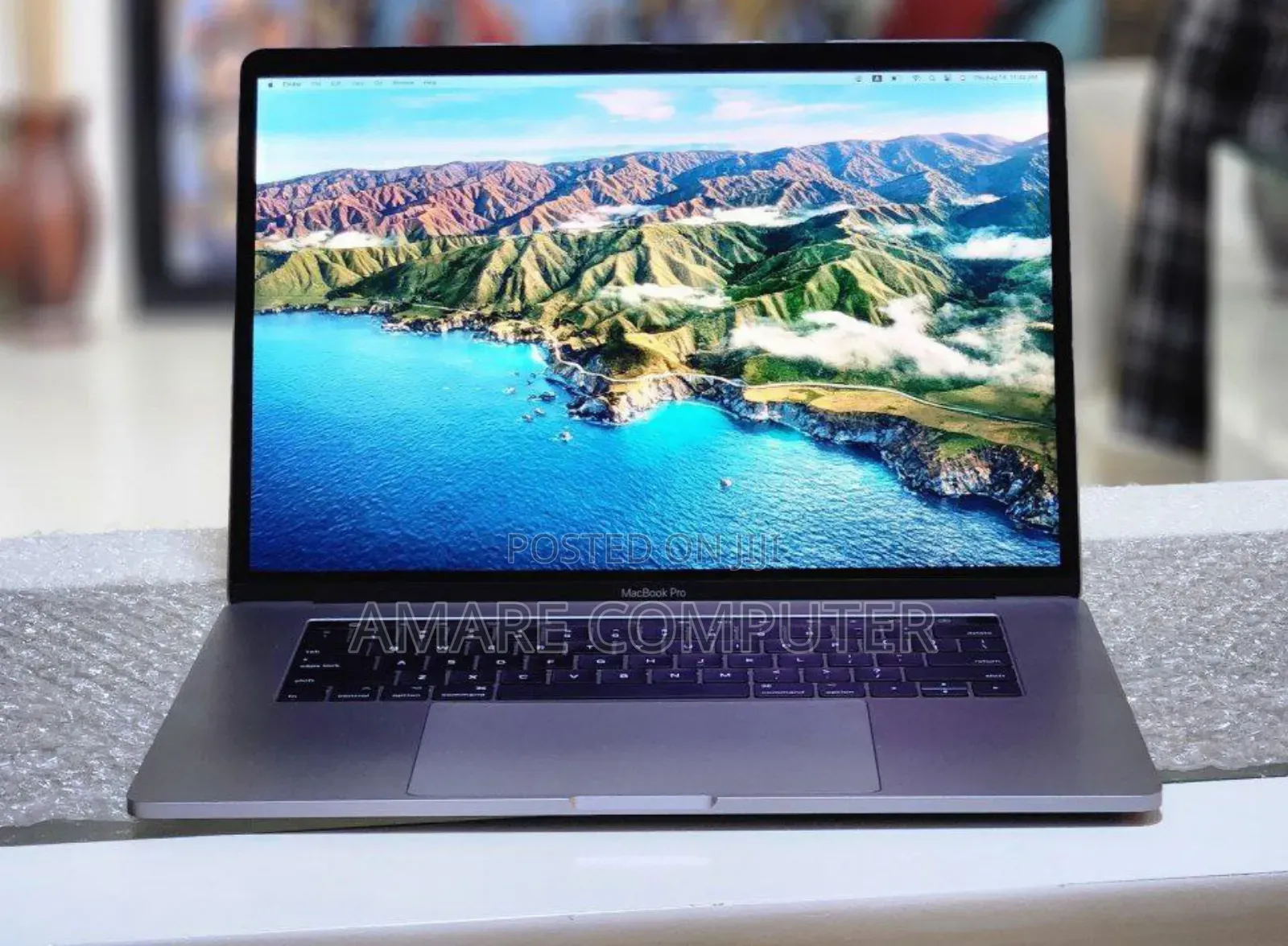 New Laptop Apple MacBook Pro 2017 16GB Intel Core I7 SSD 512GB