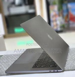 New Laptop Apple MacBook Pro 2017 16GB Intel Core I7 SSD 512GB