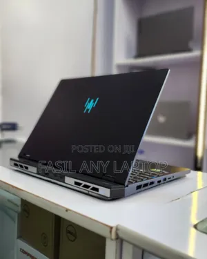 New Laptop Acer Predator Helios 18 PH18-71 16GB Intel Core I9 SSD 1T