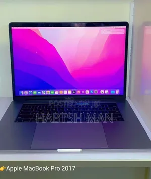New Laptop Apple MacBook Pro 2017 16GB Intel Core I7 SSD 512GB
