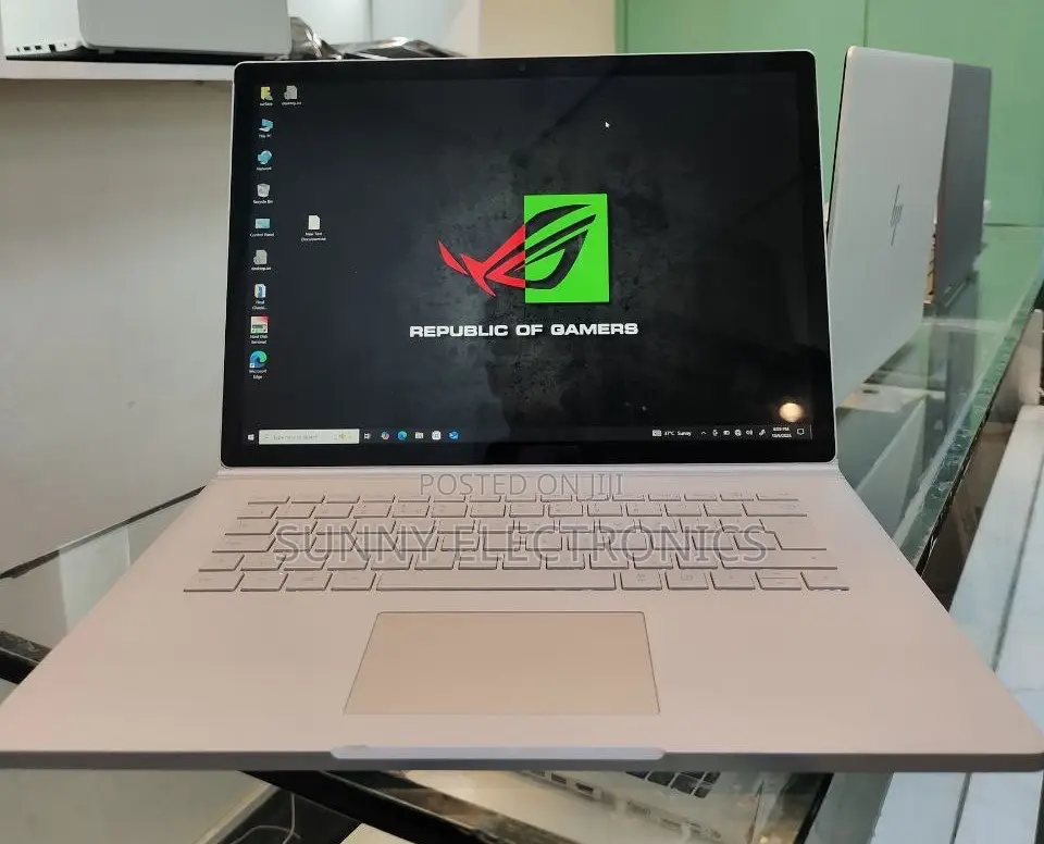 New Laptop Microsoft Surface 2 16GB Intel Core I7 SSD 512GB