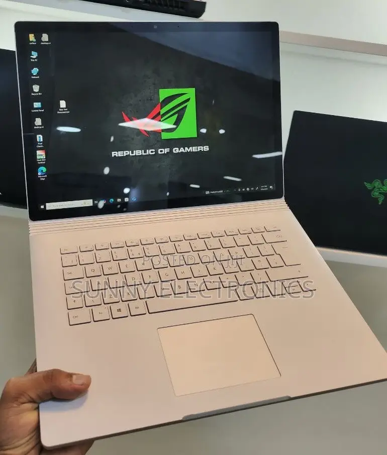 New Laptop Microsoft Surface 2 16GB Intel Core I7 SSD 512GB