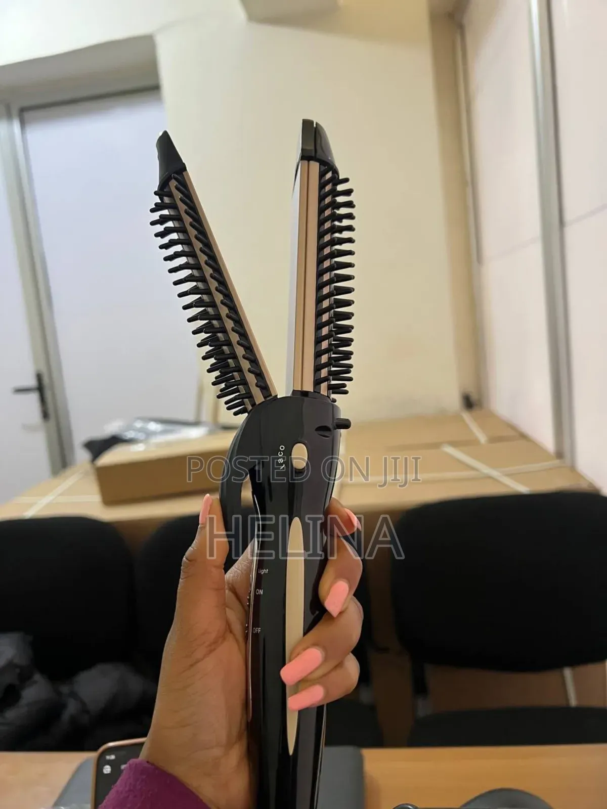 ዘመናዊ የፀጉር መተኮሻና ከርል መስሪያ በአንድ ላይ የያዘ Nova Professional Hair Straighter