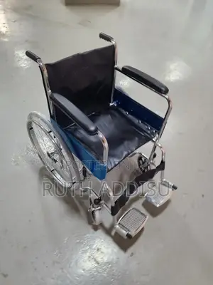 Photo - Foldae Leather Seat Wheelchair堥我wheelchair延誤wheelchair倚賴wheelchair