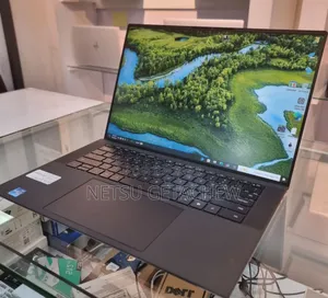 New Laptop Dell Precision 5570 32GB Intel Core I9 SSD 1T