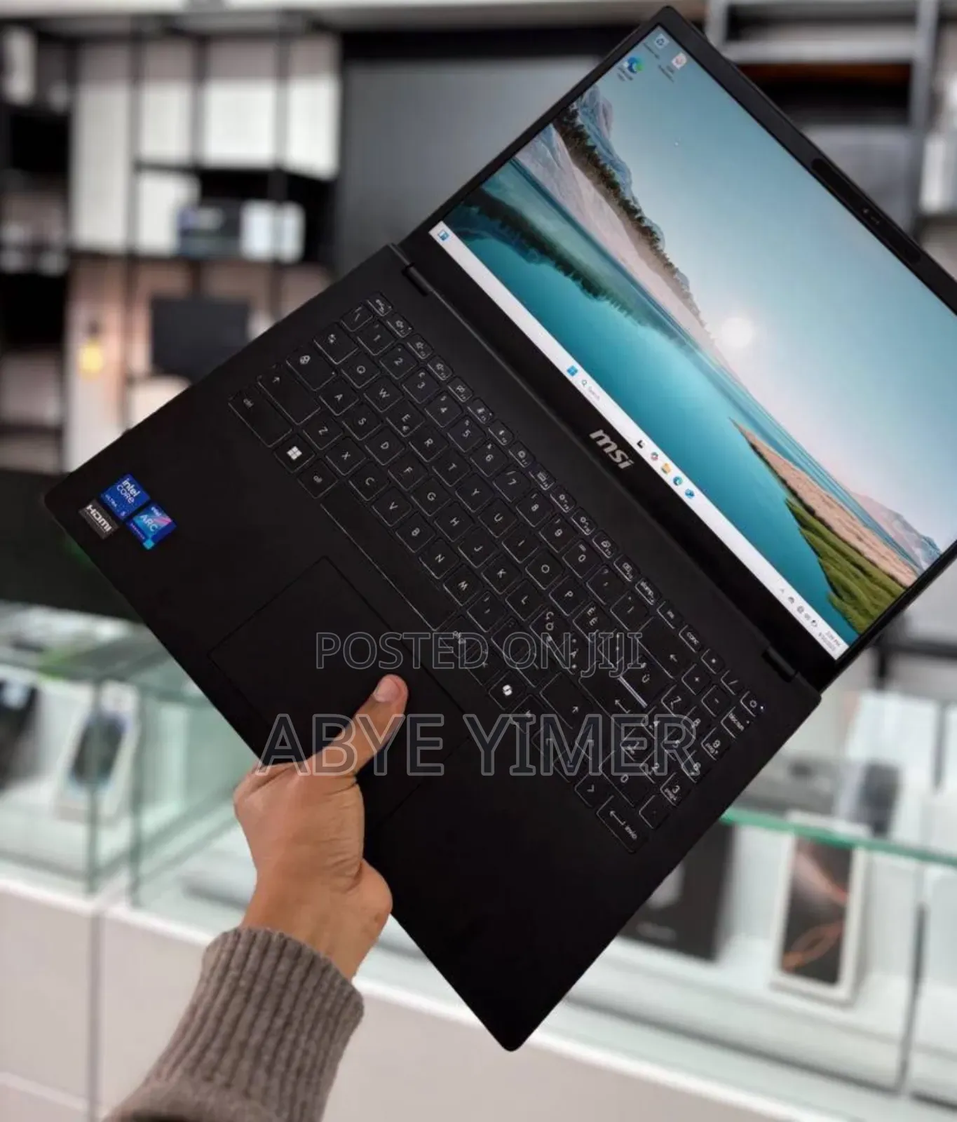 New Laptop MSI Cyborg 15 16GB Intel Core Ultra 5 SSD 512GB