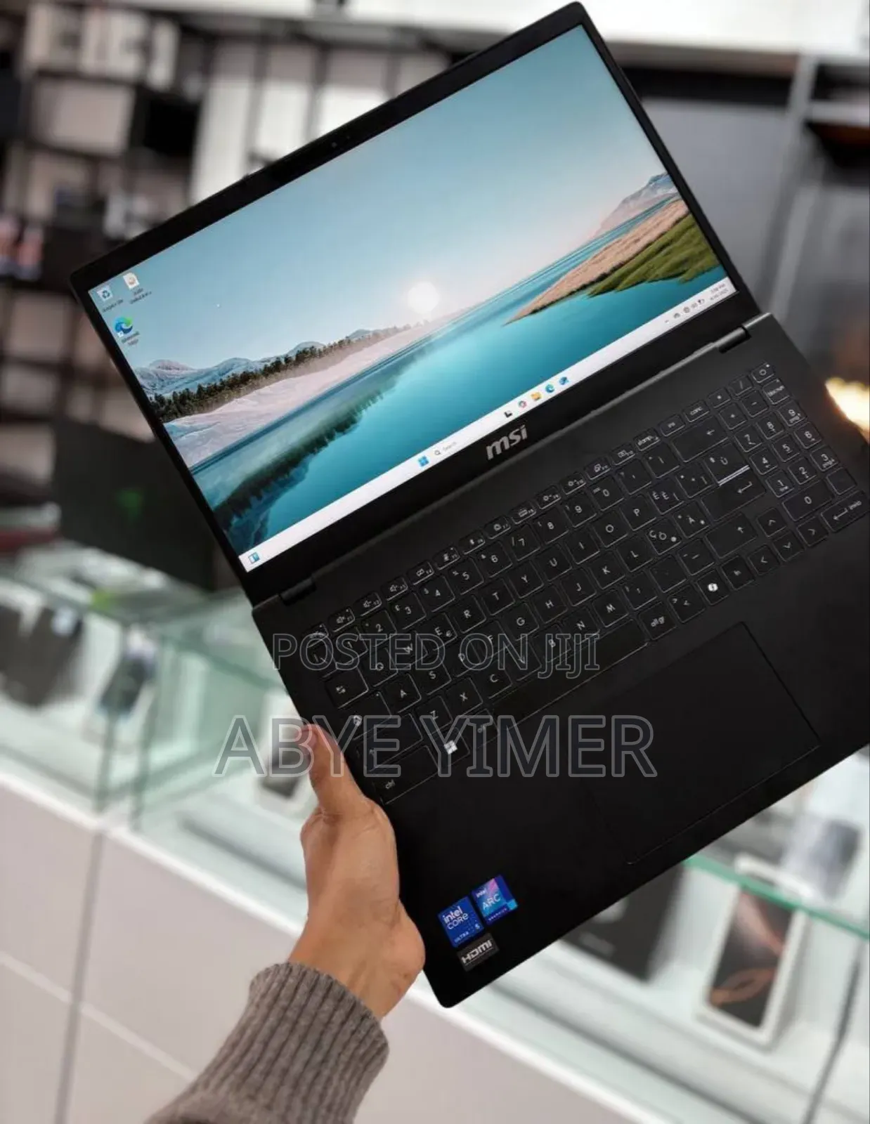 New Laptop MSI Cyborg 15 16GB Intel Core Ultra 5 SSD 512GB