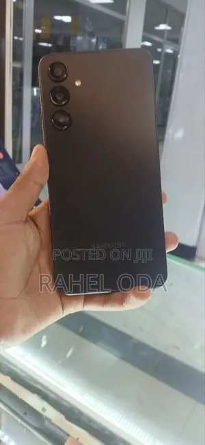 Photo - New Samsung Galaxy A16 128 GB Black