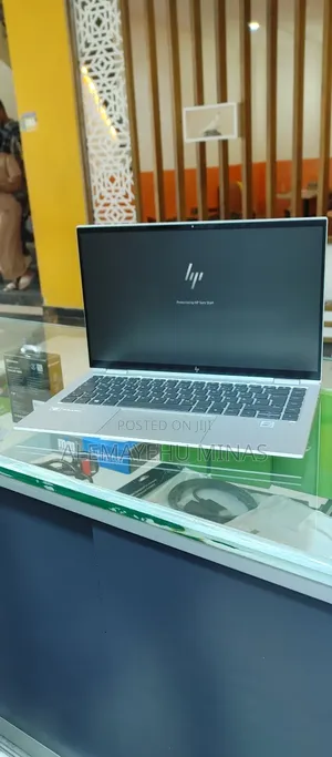 New Laptop HP EliteBook X360 1040 G7 16GB Intel Core I7 SSD 512GB