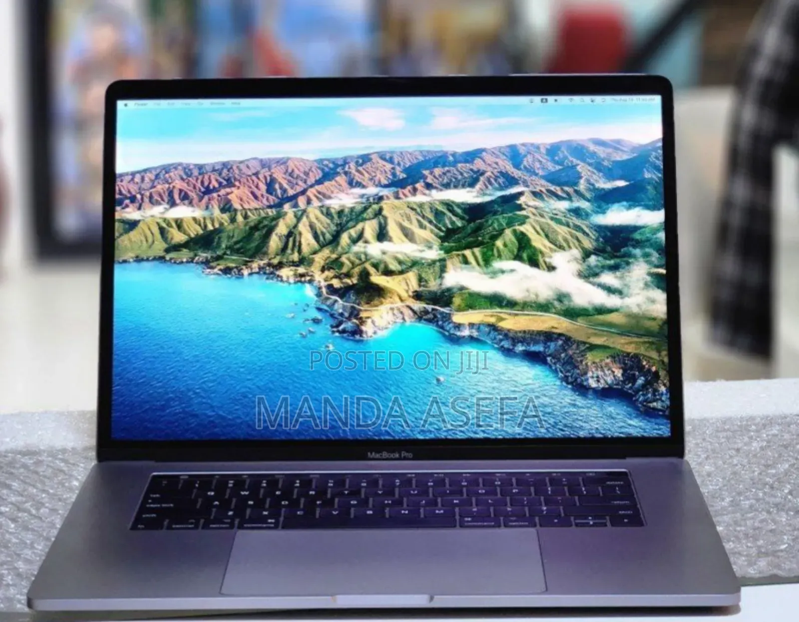 New Laptop Apple MacBook Pro 2017 16GB Intel Core I7 SSD 512GB