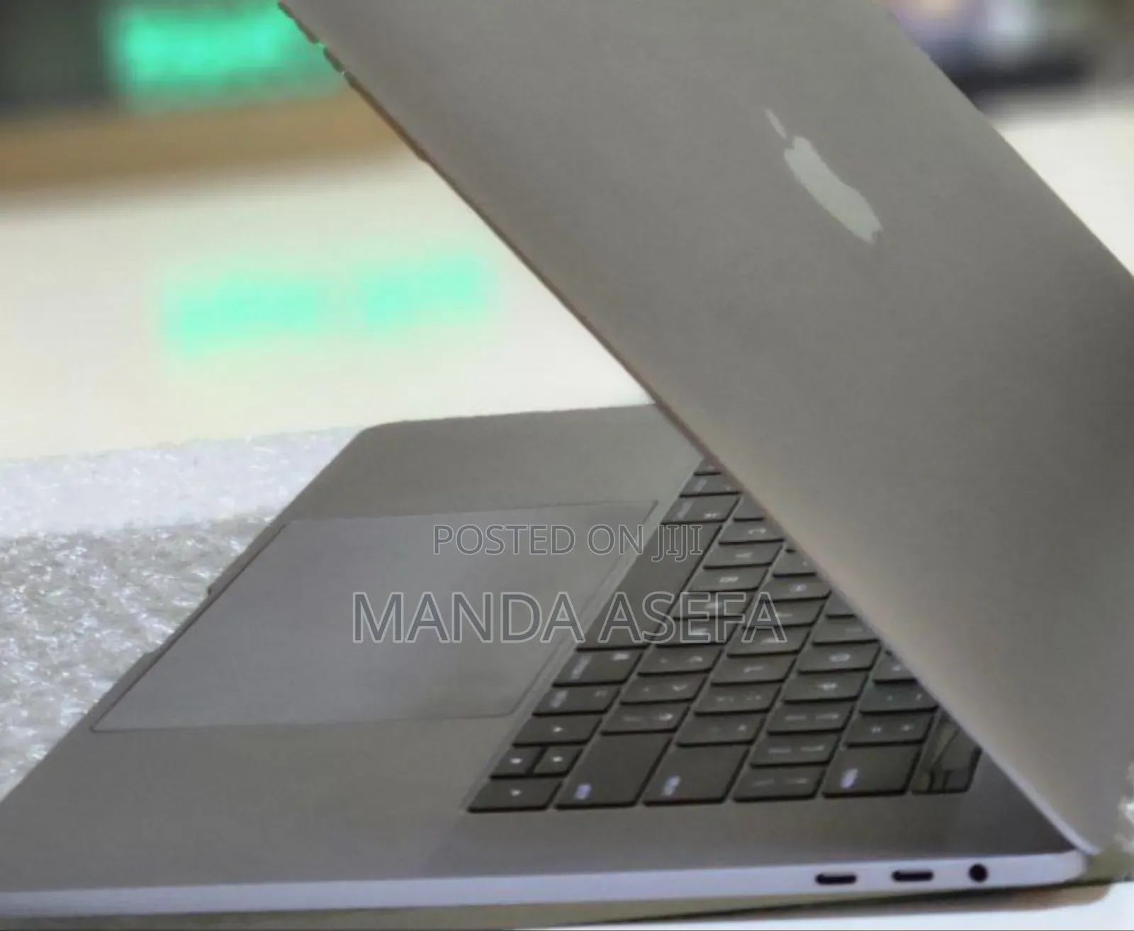 New Laptop Apple MacBook Pro 2017 16GB Intel Core I7 SSD 512GB