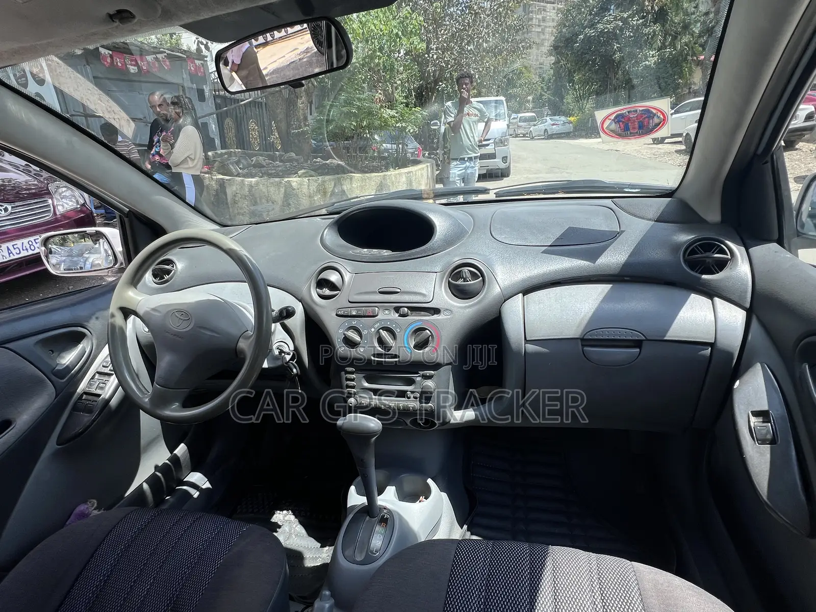 Toyota Vitz 2001 Silver