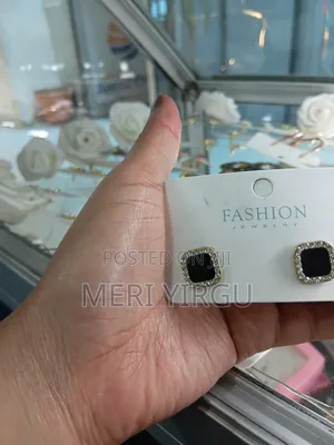 Photo - Jawllery or Earrings