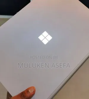 New Laptop Microsoft Surface 16GB Intel Core I7 SSD 512GB