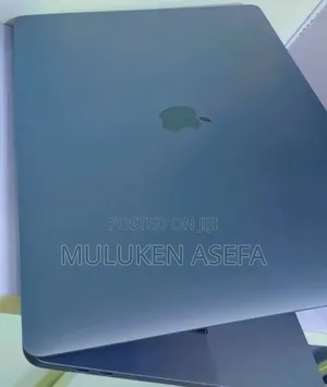 New Laptop Apple MacBook Pro 2017 16GB Intel Core I7 SSD 512GB