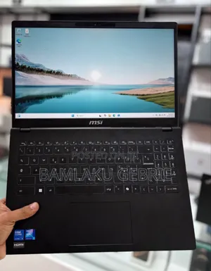 New Laptop MSI Modern 14 16GB Intel Core Ultra 5 SSD 512GB