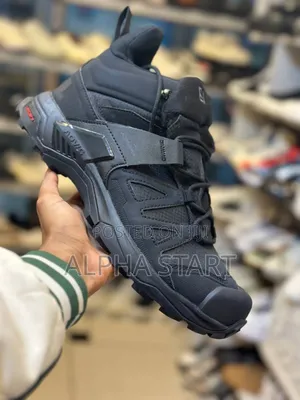 Salomon X Ultra 4 GTX Wide Hiking Water Proof Hoe Made in Veietnam