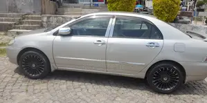 Toyota Corolla 2.0 D 2004 Gray