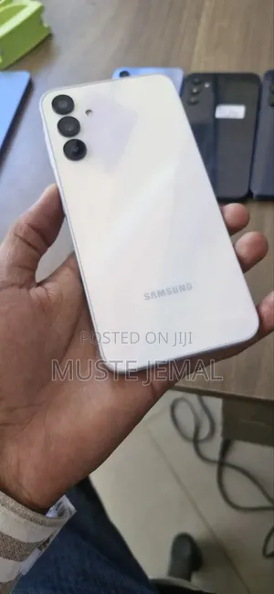 Photo - Samsung Galaxy A15 5G 128 GB White