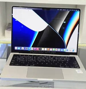 Photo - New Laptop Apple MacBook Pro 2021 M1 32GB SSD 512GB
