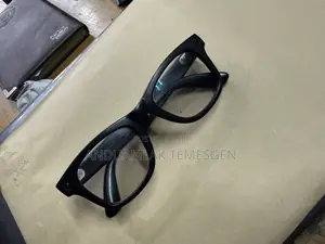 Photo - Ray-Ban Meta Wayfarer Matte Black 6m Used in Excellent Condition