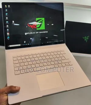 Photo - New Laptop Microsoft Surface Book 2 16GB Intel Core I7 SSD 512GB