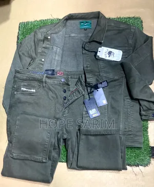 Complete Jeans Green ሙሉ ጆንስ