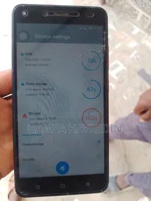 Photo - Tecno Spark 16 GB Red