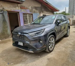 Photo - Toyota RAV4 Adventure 2021 Gray