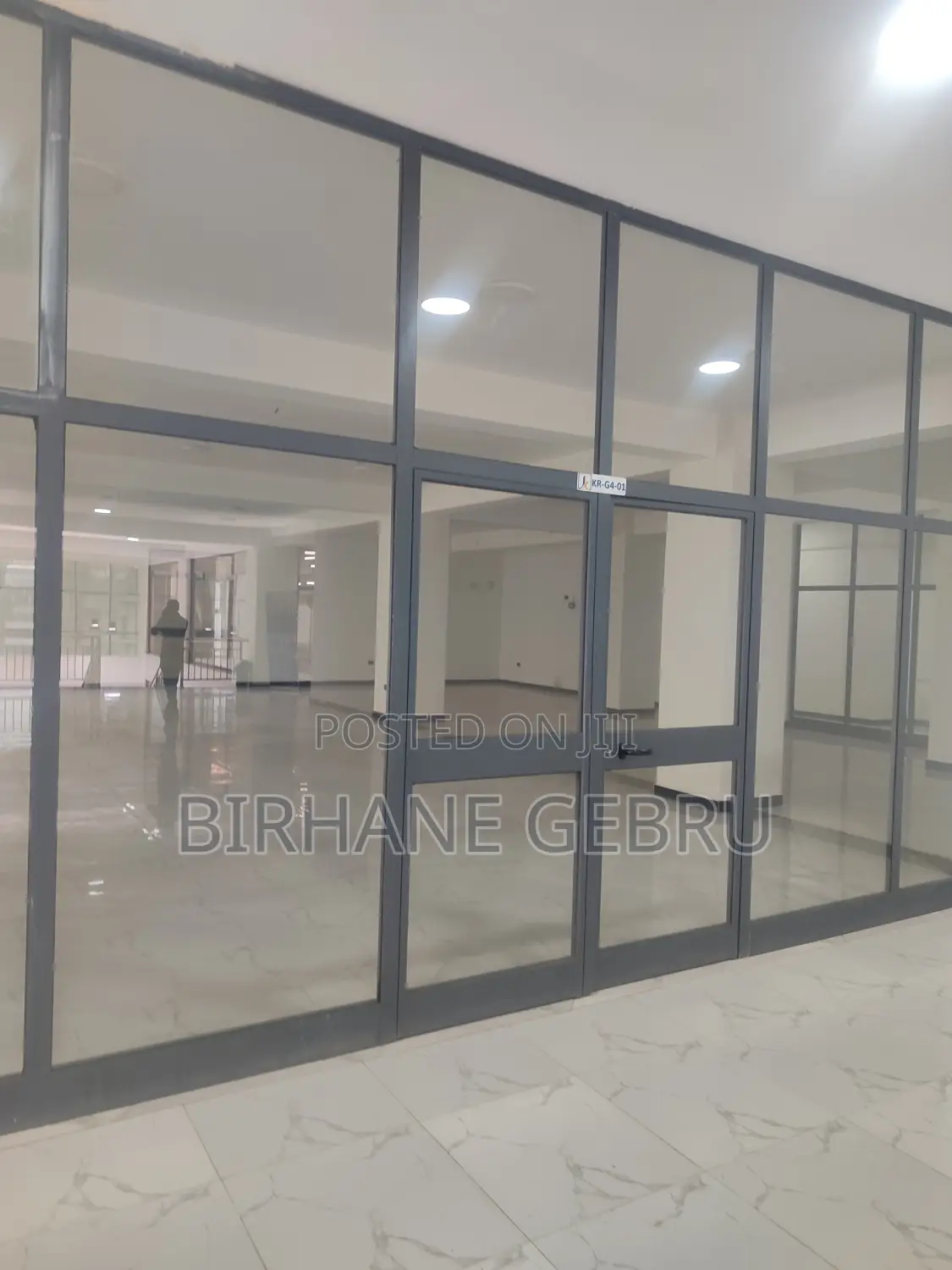 Complex and Space of Rent for Resturant or Cafe