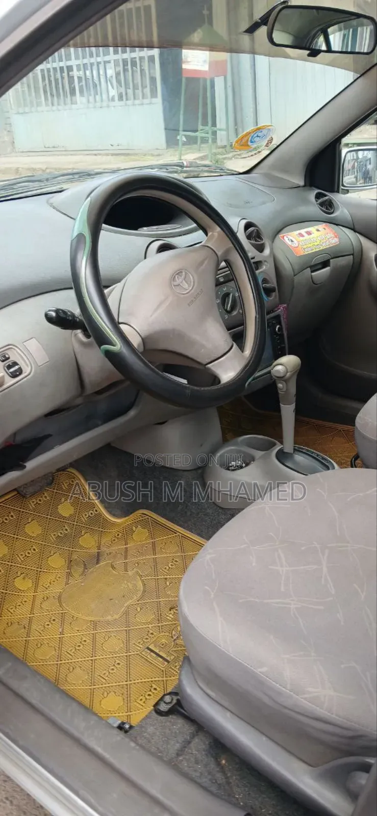 Toyota Platz 2001 Silver