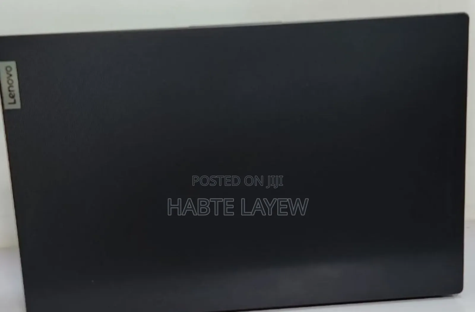 New Laptop Lenovo V15 8GB AMD Ryzen 3 SSD 256GB