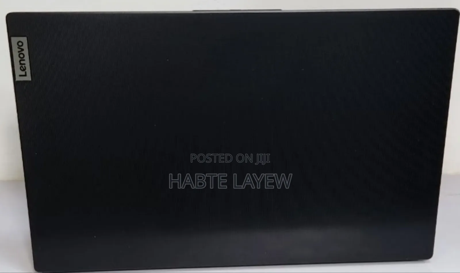 New Laptop Lenovo V15 8GB AMD Ryzen 3 SSD 256GB