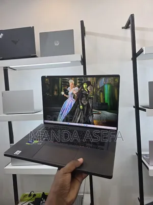 New Laptop Asus ROG Zephyrus G16 16GB Intel Core I9 SSD 1T