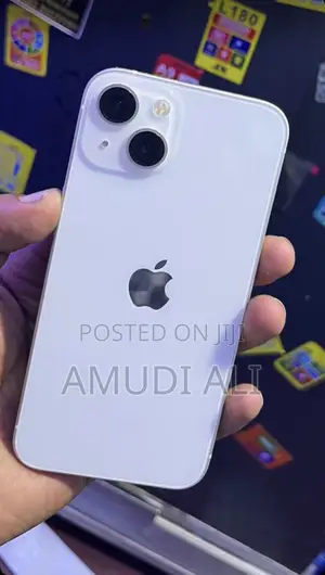 Photo - Apple iPhone 13 128 GB White