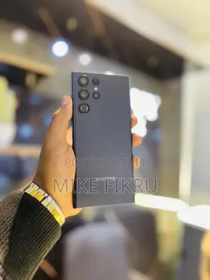 Photo - Samsung Galaxy S22 Ultra 256 GB Black